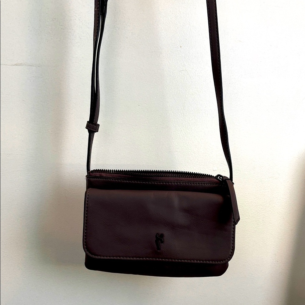 Vera Wang Dark Brown Leather Messenger Bag
